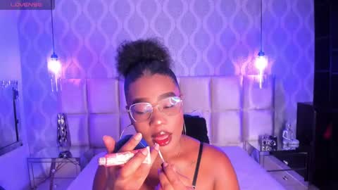 Snapshot of malaaiikaa chatting on 02/22/25, 08:31 malaaiikaa online show from 02/22/25, 08:31