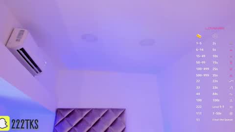 Snapshot of malaia_hills chatting on 02/26/25, 07:27 Call Me Mala online show from 02/26/25, 07:27