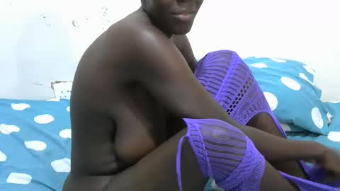 Snapshot of malaika_musa chatting on 12/18/25, 03:07 malaika_musa online show from 12/18/25, 03:07