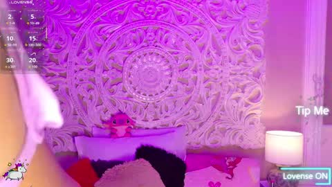   online show from 05/17/26, 04:32