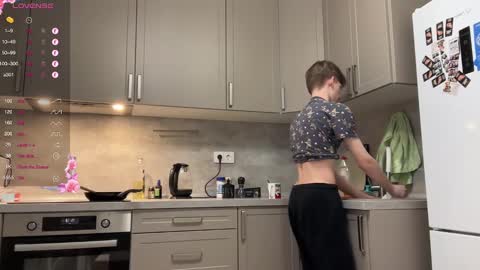 Snapshot of malcolm_yang chatting on 01/28/25, 12:11 Tom and Mark 3 online show from 01/28/25, 12:11