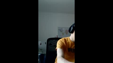 male20y online show from 05/28/26, 04:48