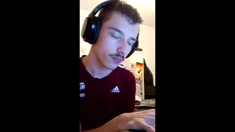 male20y online show from 06/10/26, 09:35