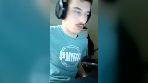 male20y online show from 06/12/26, 04:28
