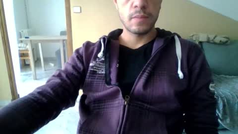 Boybi online show from 11/16/25, 08:20