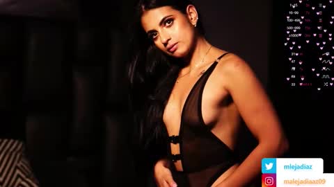 Snapshot of malejadiaz_ chatting on 11/20/25, 08:19 Maleja Diaz online show from 11/20/25, 08:19