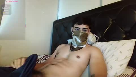 Snapshot of malekthick chatting on 07/18/26, 01:59 malekthick online show from 07/18/26, 01:59