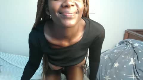 Snapshot of malia_latifa chatting on 11/27/25, 01:07 lati online show from 11/27/25, 01:07