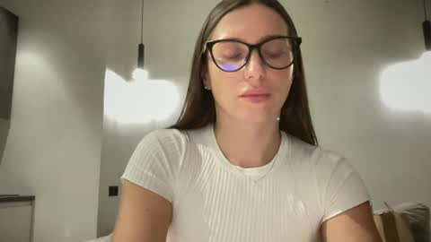 malina568708 online show from 12/17/24, 05:04