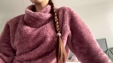 malinka_sweet19 online show from 10/19/25, 07:20