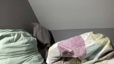 Charlyyee   online show from 02/23/25, 11:47