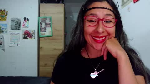 Snapshot of malishka_fox chatting on 11/02/25, 11:07 Malishka online show from 11/02/25, 11:07