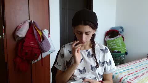 Malita online show from 01/10/25, 05:24