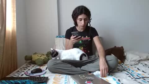 Malita online show from 10/14/25, 07:25