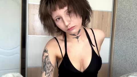 Snapshot of malliissa chatting on 04/15/26, 09:05 Eva online show from 04/15/26, 09:05