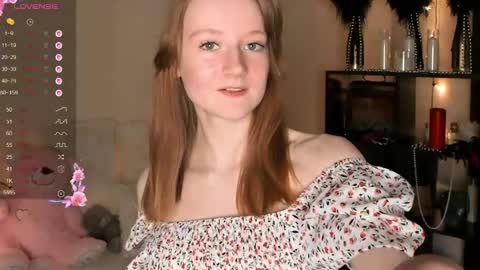 Snapshot of mallorygray chatting on 03/24/26, 02:33 Lilit online show from 03/24/26, 02:33