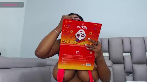 Snapshot of malorybrown chatting on 02/05/26, 01:16 malorybrown online show from 02/05/26, 01:16