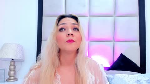 Snapshot of malorysweet chatting on 12/29/24, 12:23 MalorySweet online show from 12/29/24, 12:23