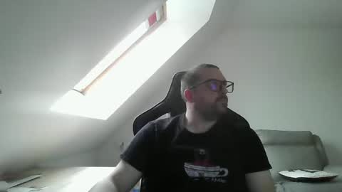 breton online show from 01/25/25, 12:37