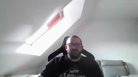 breton online show from 10/05/25, 04:16