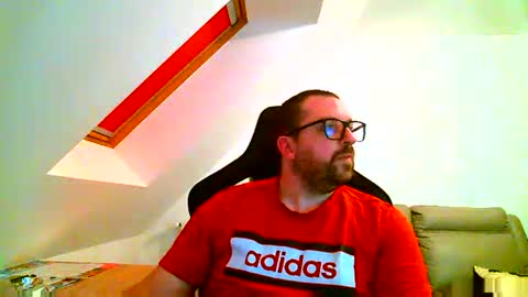 breton online show from 11/16/25, 05:40