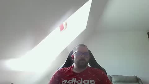 breton online show from 05/17/26, 11:28