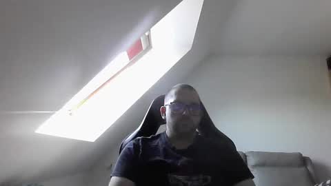 breton online show from 07/04/26, 07:58