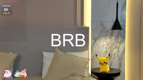 Snapshot of maltii_evans chatting on 01/22/25, 11:12 Maltii Evans online show from 01/22/25, 11:12