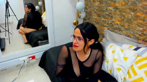 Snapshot of malurivers chatting on 04/09/26, 03:17 Milu online show from 04/09/26, 03:17