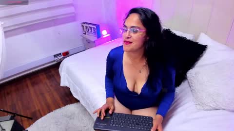 Snapshot of malurivers chatting on 04/11/26, 03:44 Milu online show from 04/11/26, 03:44