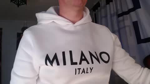 malvolamont online show from 03/07/26, 06:05