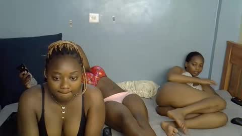 mama_pussie online show from 10/26/25, 01:17