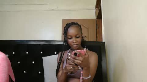 Snapshot of mamaapussy chatting on 09/10/25, 07:41 mamaa online show from 09/10/25, 07:41