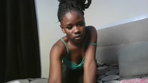 Snapshot of mamaapussy chatting on 01/13/26, 03:50 mamaa online show from 01/13/26, 03:50