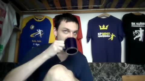 Snapshot of mamamia1789 chatting on 01/09/25, 09:06 mamamia1789 online show from 01/09/25, 09:06