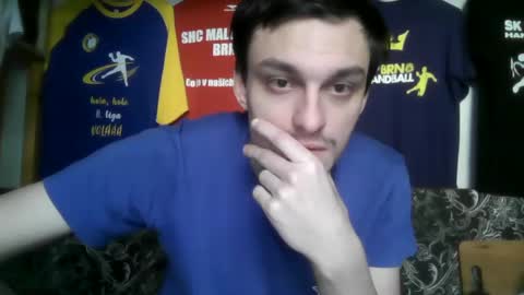 Snapshot of mamamia1789 chatting on 02/05/25, 08:32 mamamia1789 online show from 02/05/25, 08:32