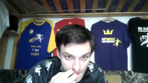 Snapshot of mamamia1789 chatting on 03/11/25, 10:40 mamamia1789 online show from 03/11/25, 10:40