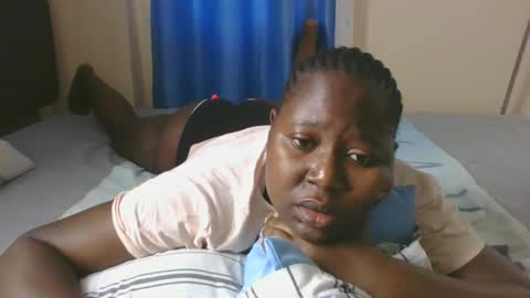 Snapshot of mamasita2023 chatting on 02/14/25, 07:38 mamasita2023 online show from 02/14/25, 07:38