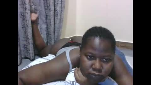 Snapshot of mamasita2023 chatting on 03/11/25, 03:05 mamasita2023 online show from 03/11/25, 03:05