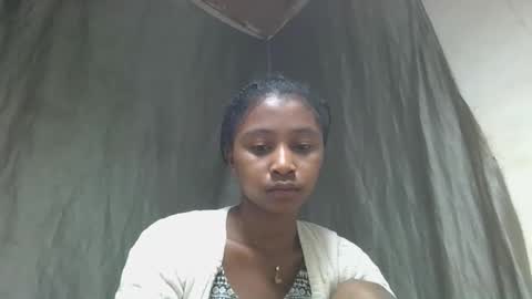 mamieriela online show from 04/18/26, 06:06