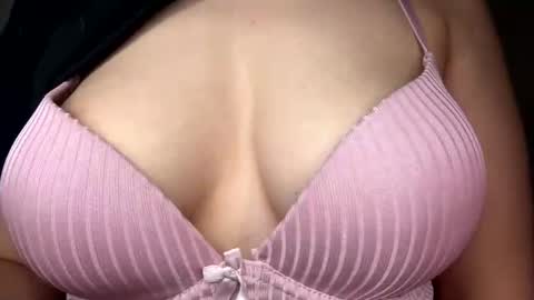 mamiilatina2500 online show from 05/31/26, 08:43