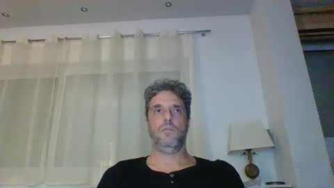 man211172 online show from 11/28/25, 07:49