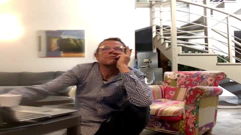 Snapshot of man38110 chatting on 01/04/25, 11:00 man38110 online show from 01/04/25, 11:00