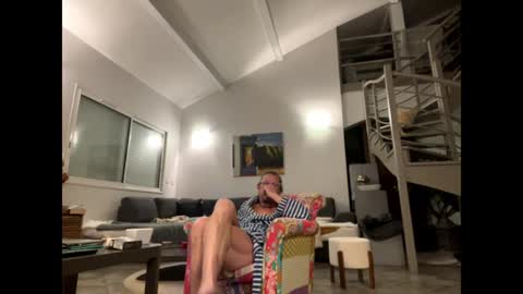 Snapshot of man38110 chatting on 02/02/25, 04:59 man38110 online show from 02/02/25, 04:59