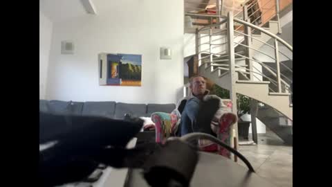 Snapshot of man38110 chatting on 02/02/25, 04:32 man38110 online show from 02/02/25, 04:32