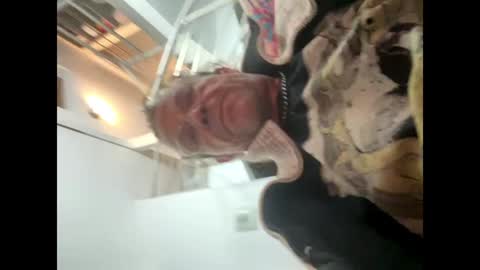 Snapshot of man38110 chatting on 02/02/25, 07:35 man38110 online show from 02/02/25, 07:35