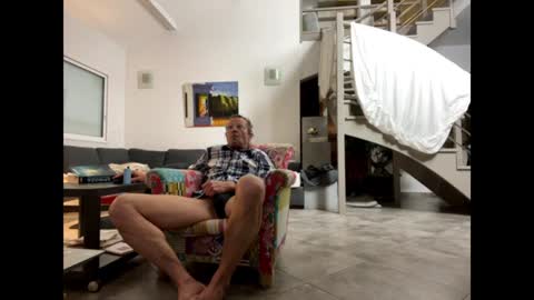 Snapshot of man38110 chatting on 02/08/25, 05:29 man38110 online show from 02/08/25, 05:29