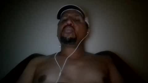 Snapshot of man_new chatting on 10/11/25, 12:32 Man new online show from 10/11/25, 12:32