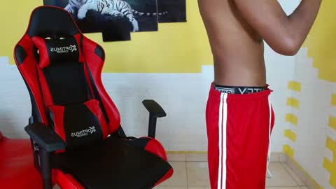 man_san11 online show from 02/02/25, 05:37