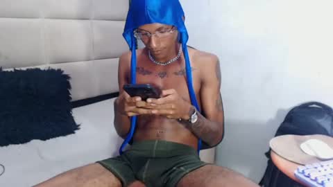 man_san11 online show from 02/04/25, 07:22